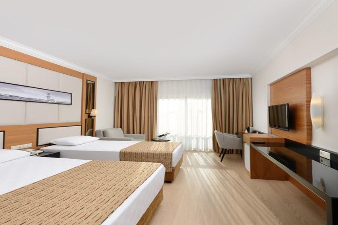Aydinbey Famous Ośrodek wypoczynkowy 5*